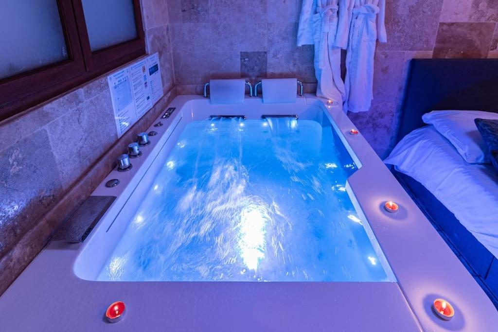 Bed & Spa - La Parenthese Topdestination-Dijon - Centre Ville - Classe 3 Etoiles Exterior photo